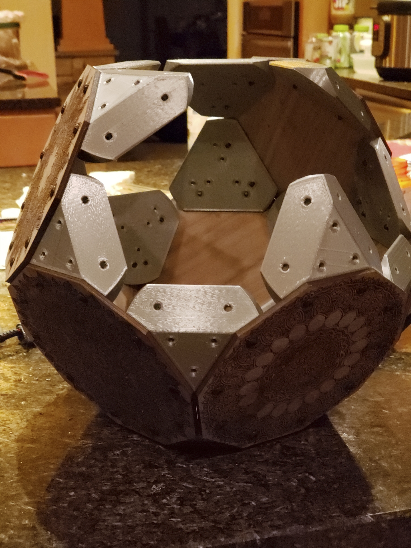 Free STL file Dodecahedral Joint / Connector for 3D Spool Reuse,  Dodecahedron ➗・3D printable model to download・Cults